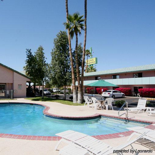 Econo Lodge Inn & Suites Yuma I-8 設備 写真